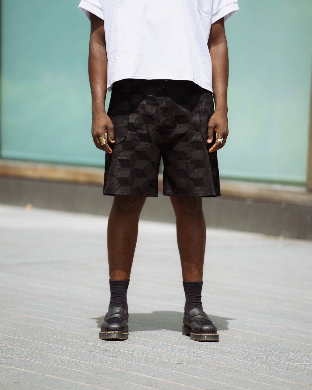 Bermuda Tailleur en Denim Noir Jacquard